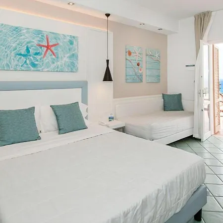 Mangia's Pollina ホテル 4*