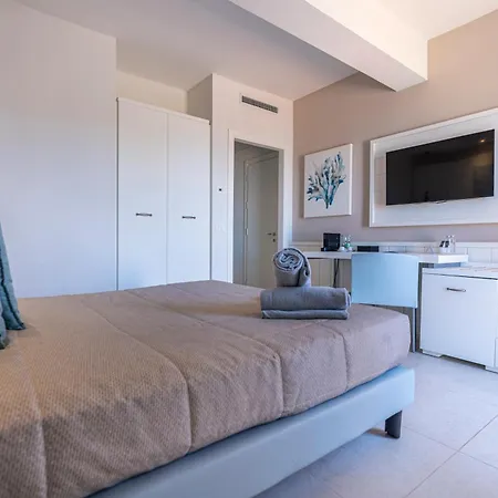 ホテル Mangia's Pollina 4*