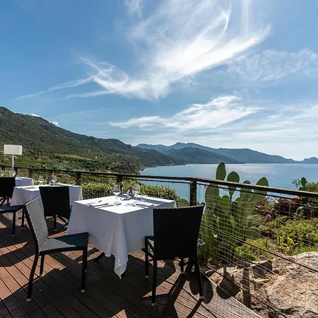 Mangia's Pollina 4* Finale