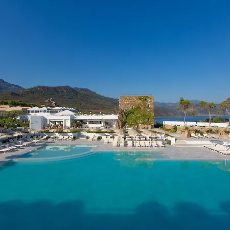 Mangia's Pollina ホテル