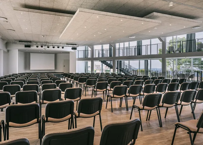 מלון Mangia's Pollina 4*