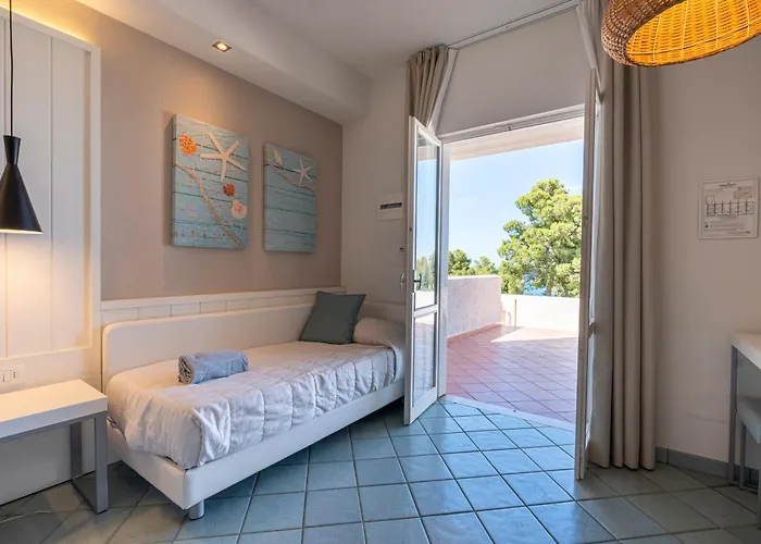 מלון Mangia's Pollina 4*