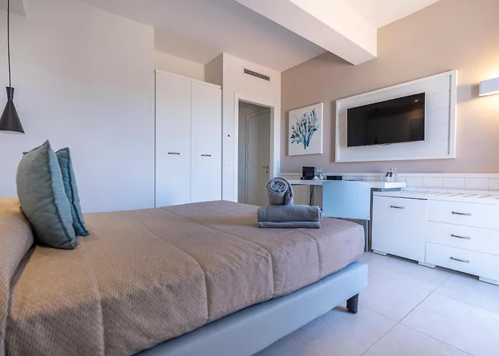 מלון Mangia's Pollina 4*