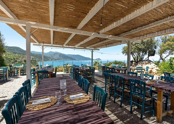 מלון Mangia's Pollina 4*